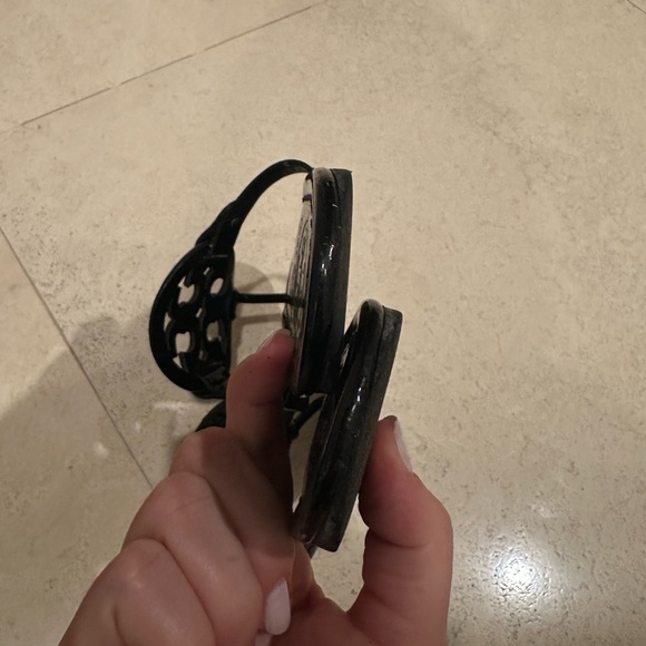 Tory Burch Miller Patent Thong Sandal - Black Patent - Picture 5 of 6